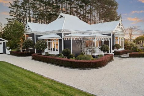 Photo of property in 70 Pomona Road, Kumeu, 0891