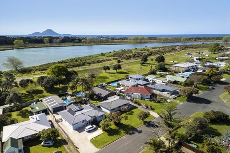 Photo of property in 38 Barry Avenue, Whakatane, 3120