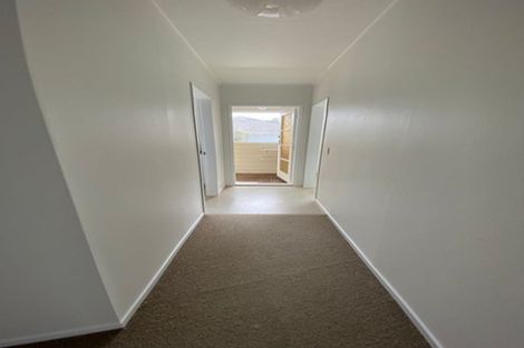 Photo of property in 1 Flint Way, Northland, Wellington, 6012