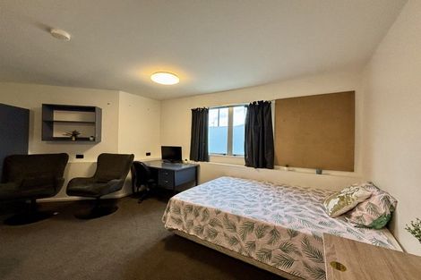 Photo of property in Basin Reserve Complex, 56/4 Sussex Street, Mount Cook, Wellington, 6021