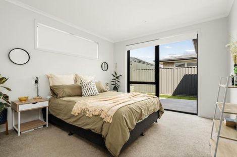 Photo of property in 24 Raynor Crescent, Pyes Pa, Tauranga, 3112