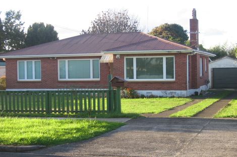 Photo of property in 32 Hamilton Road, Papatoetoe, Auckland, 2025