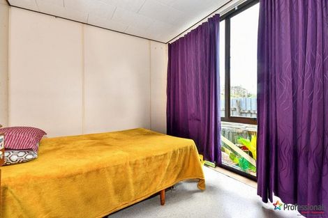 Photo of property in 12 Starforth Place, Henderson, Auckland, 0612