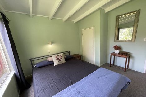 Photo of property in 45-47 Glenesk Road, Piha, New Lynn, 0772