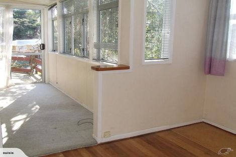 Photo of property in 8 Cypress Place, Sunnynook, Auckland, 0620