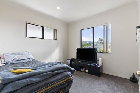 Photo of property in 3/102 Greenhithe Road, Greenhithe, Auckland, 0632