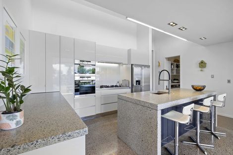 Photo of property in 12 Sampson Avenue, Waiwhakaiho, New Plymouth, 4312