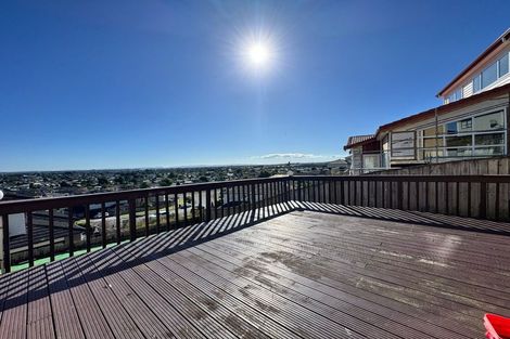 Photo of property in 21 Kirikiri Drive, Papakura, 2110