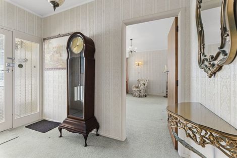 Photo of property in 34 Hamblyn Street, Strandon, New Plymouth, 4312