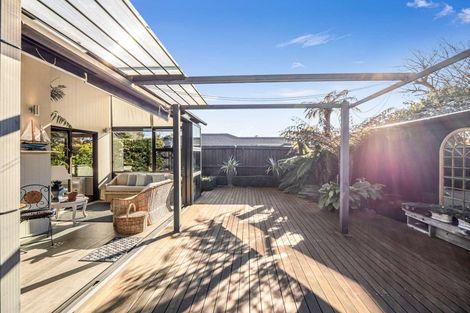 Photo of property in 7 Glenharrow Avenue, Avonhead, Christchurch, 8042