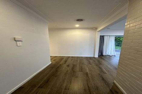 Photo of property in 141 Gossamer Drive, Pakuranga Heights, Auckland, 2010