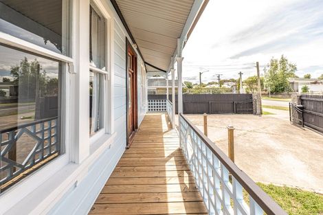 Photo of property in 65 Carlton Avenue, Gonville, Whanganui, 4501