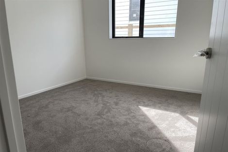 Photo of property in 12 Woven Place, Karaka, 2113