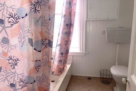 Photo of property in 15 Kenwyn Terrace, Newtown, Wellington, 6021