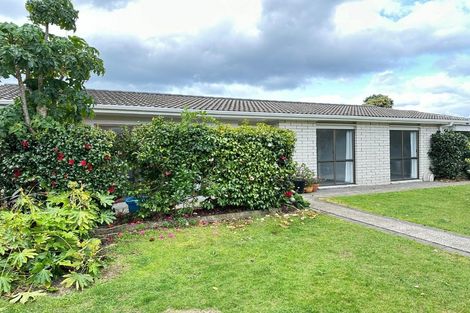 Photo of property in 17 Kinross Place, Mount Maunganui, 3116