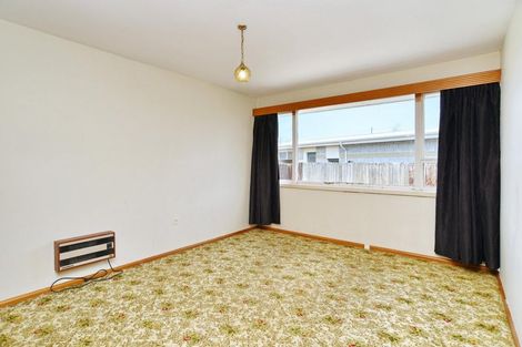Photo of property in 2/37 Prestons Road, Redwood, Christchurch, 8051