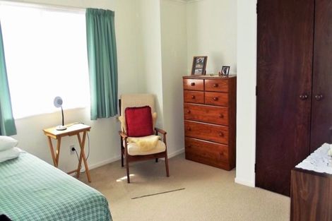 Photo of property in 2/64 Marne Road, Papakura, 2110