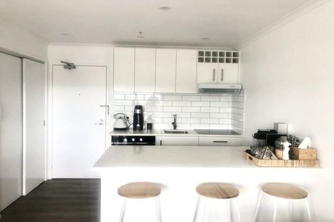 Photo of property in The Rennaissance, 5j/18 Ronwood Avenue, Manukau, Auckland, 2104