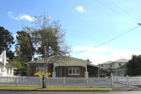 Photo of property in 123 Portage Road, New Lynn, Auckland, 0600