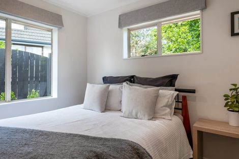 Photo of property in 1a Compass Place, Te Atatu Peninsula, Auckland, 0610