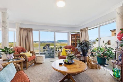 Photo of property in 9 Phoenix Heights, Mount Maunganui, 3116