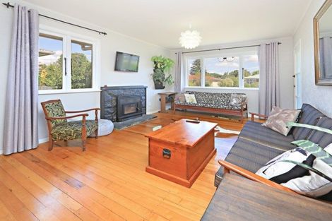 Photo of property in 8 Kerry Place, Papakura, 2110