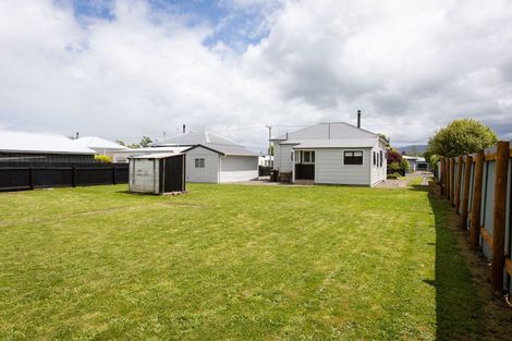 Photo of property in 12 Thyra Street, Dannevirke, 4930