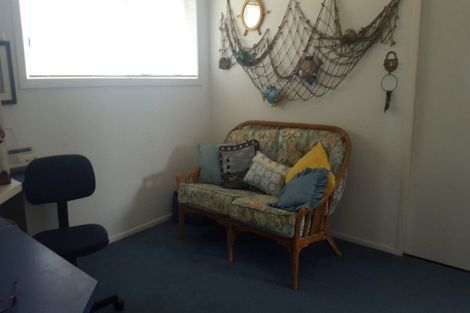 Photo of property in 69 Karewa Parade, Papamoa Beach, Papamoa, 3118
