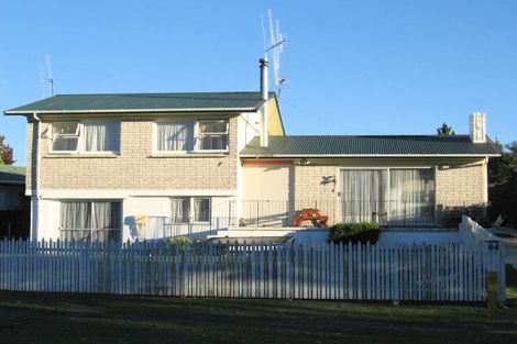 Photo of property in 64 Aotea Crescent, Tokoroa, 3420