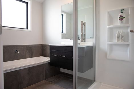 Photo of property in 6 Pa Tuna Lane, Hurdon, New Plymouth, 4310