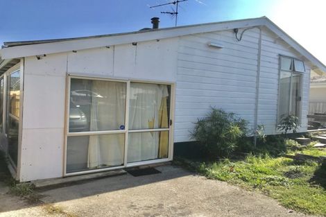 Photo of property in 381 Massey Road, Mangere East, Auckland, 2024
