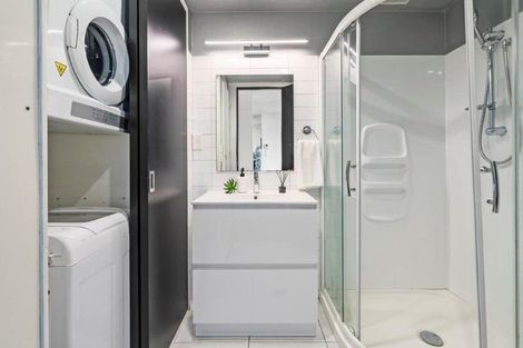 Photo of property in 8u6d Lipman Street, Mount Victoria, Wellington, 6011