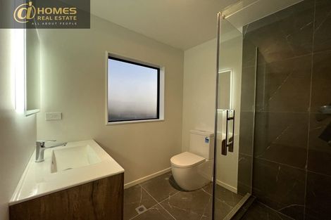 Photo of property in 3e Penfold Place, Henderson, Auckland, 0610