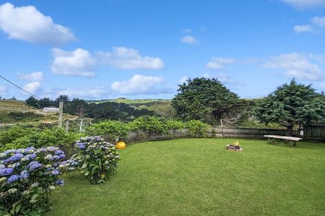 Photo of property in 21 Richmond Hill, Glenside, Wellington, 6037