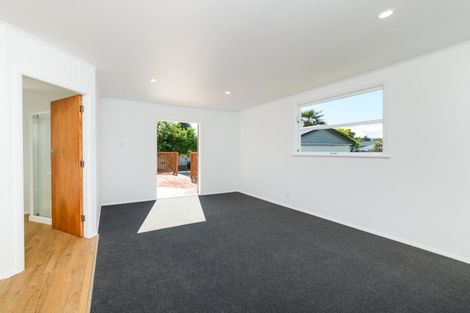 Photo of property in 4 Snowdon Avenue, Terrace End, Palmerston North, 4410