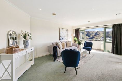 Photo of property in 1 Becker Way, Karori, Wellington, 6012