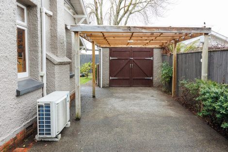 Photo of property in 67 Rangitane Street, Palmerston North, 4414