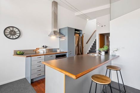 Photo of property in Metro Apartments, 12/220u Thorndon Quay, Pipitea, Wellington, 6011