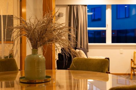 Photo of property in 16 Utauta Street, Waikanae, 5036