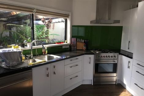 Photo of property in 40 Lyons Avenue, Murrays Bay, Auckland, 0630