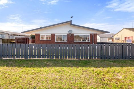 Photo of property in 14a Seaspray Drive, Mount Maunganui, 3116