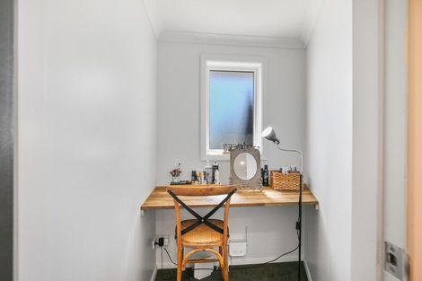 Photo of property in 638 Queen Street East, Levin, 5510