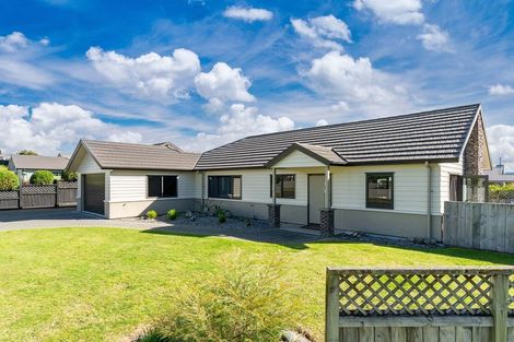 Photo of property in 1/1 The Moorings, Two Mile Bay, Taupo, 3330