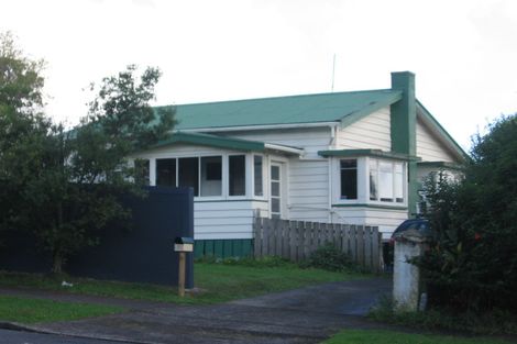 Photo of property in 2/187 Titirangi Road, Titirangi, Auckland, 0604