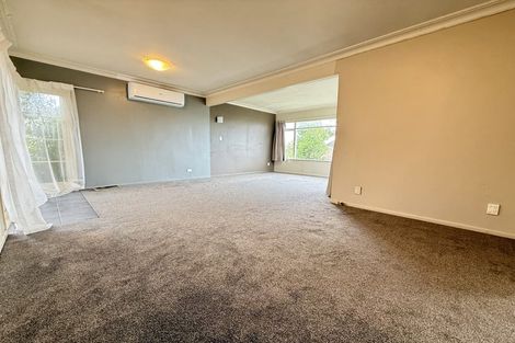 Photo of property in 93 Sylvan Avenue, Northcote, Auckland, 0627