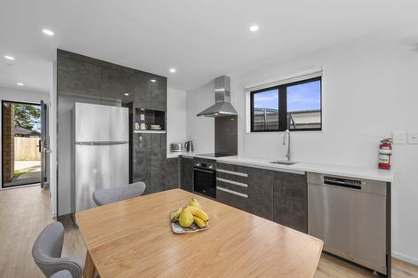 Photo of property in 16 Taupata Lane, Helensville, 0800