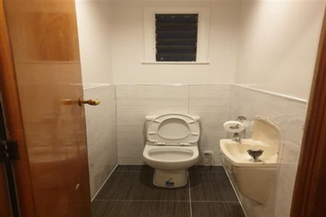 Photo of property in 18 Rimu Street, New Lynn, Auckland, 0600