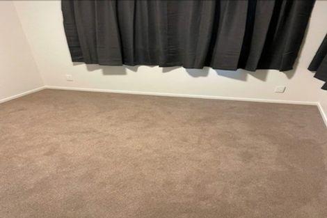 Photo of property in 20 Ewbank Place, Manurewa, Auckland, 2102