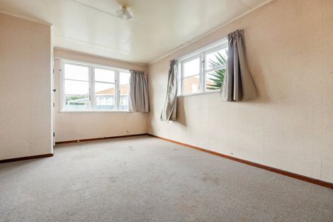 Photo of property in 8 Gardiner Place, Fairfield, Hamilton, 3214