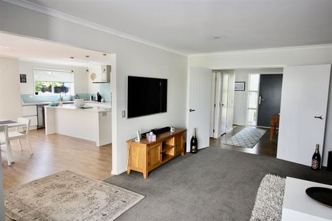 Photo of property in 51 Aquila Drive, Whitianga, 3510